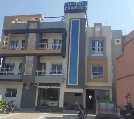Premium Hotel Near Nagoa Beach Diu Exterior photo